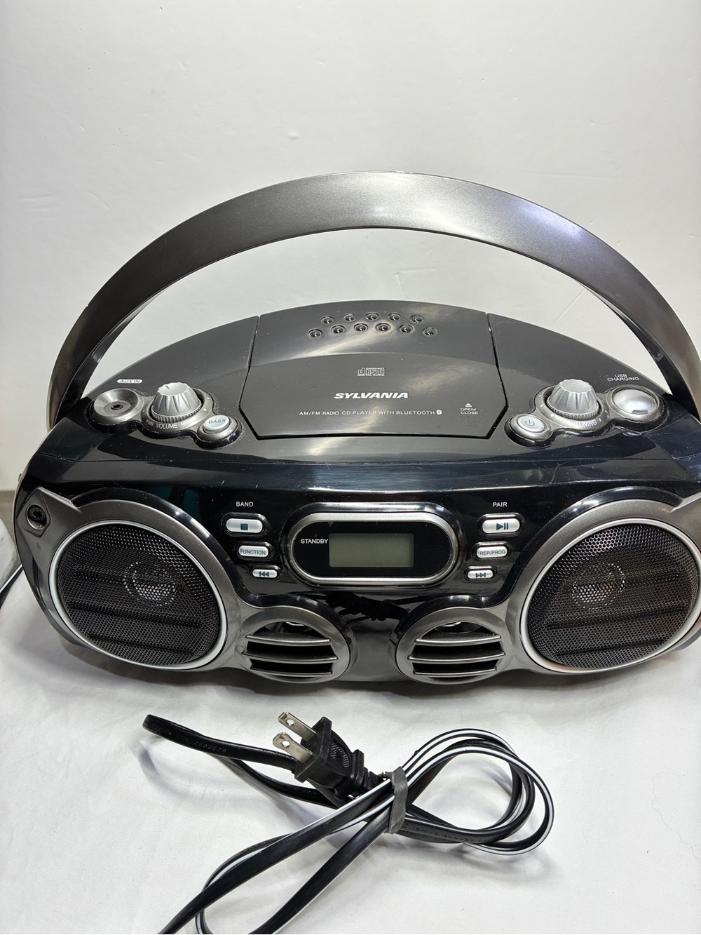 SYLVANIA Bluetooth CD Radio Boombox Portable Tested Wall Plug Battery SRCD682BT